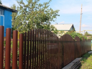 Забор из евроштакетника с утрамбовкой щебнем 48 метров фото в Первомайске