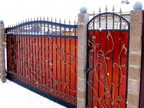 Кованые заборы с поликарбонатом 12 соток фото стоимость под ключ